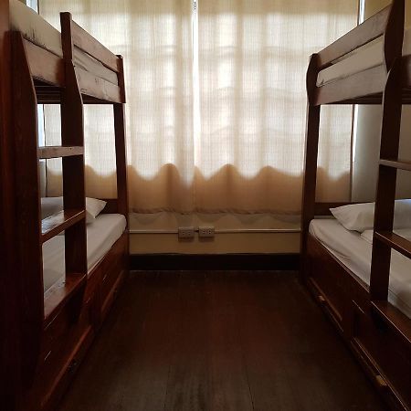 Kamuning Transient Hostel Кесон-Сити Экстерьер фото