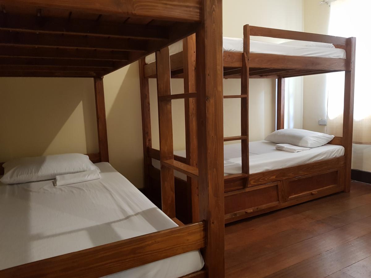 Kamuning Transient Hostel Кесон-Сити Экстерьер фото