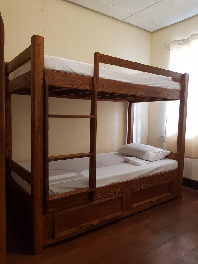 Kamuning Transient Hostel Кесон-Сити Экстерьер фото
