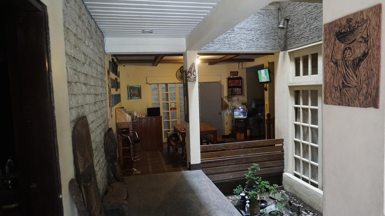 Kamuning Transient Hostel Кесон-Сити Экстерьер фото