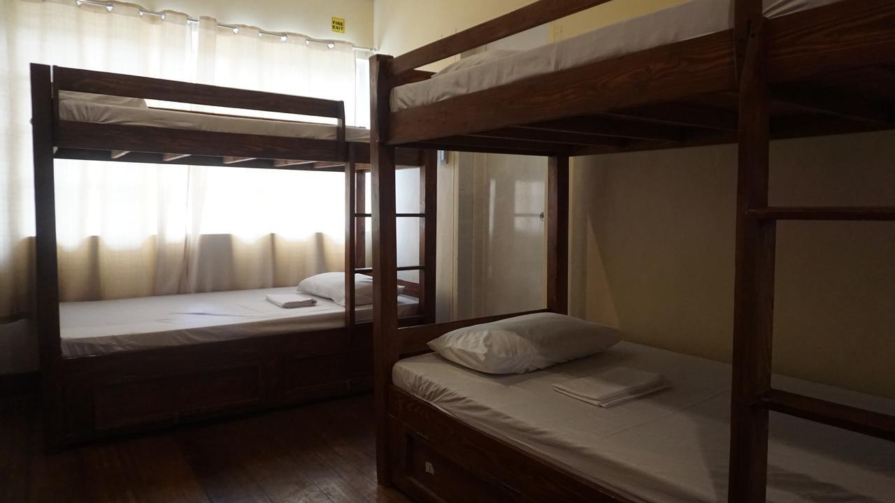 Kamuning Transient Hostel Кесон-Сити Экстерьер фото