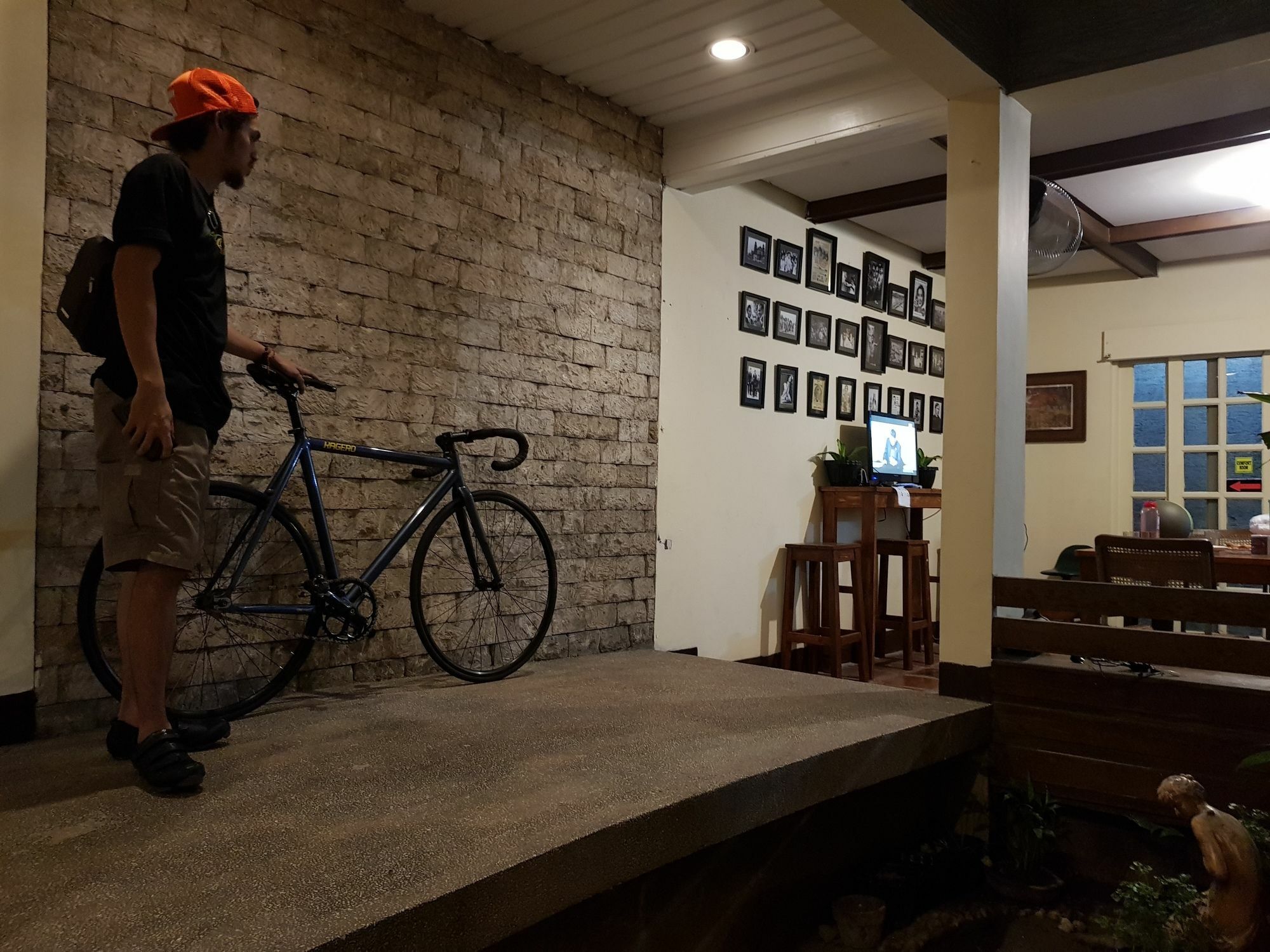 Kamuning Transient Hostel Кесон-Сити Экстерьер фото
